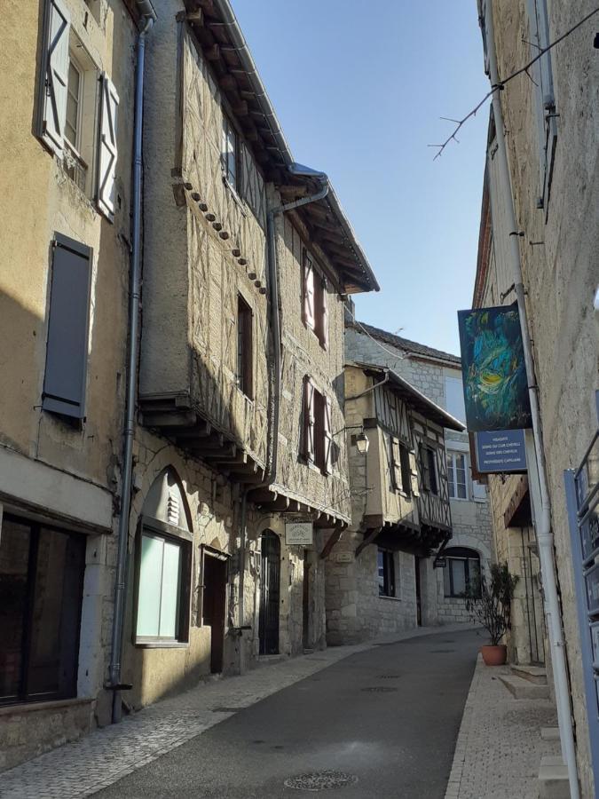 L'Edredon De Josephine Apartment Montcuq Bagian luar foto